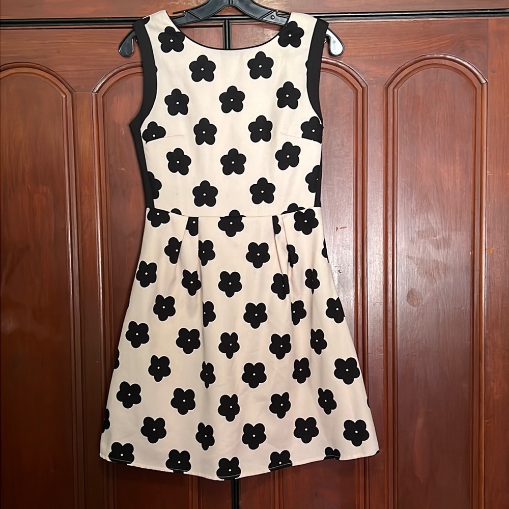 Esley Lined Cream With Black Flowers Fit & Flare With Bow On Backside Small